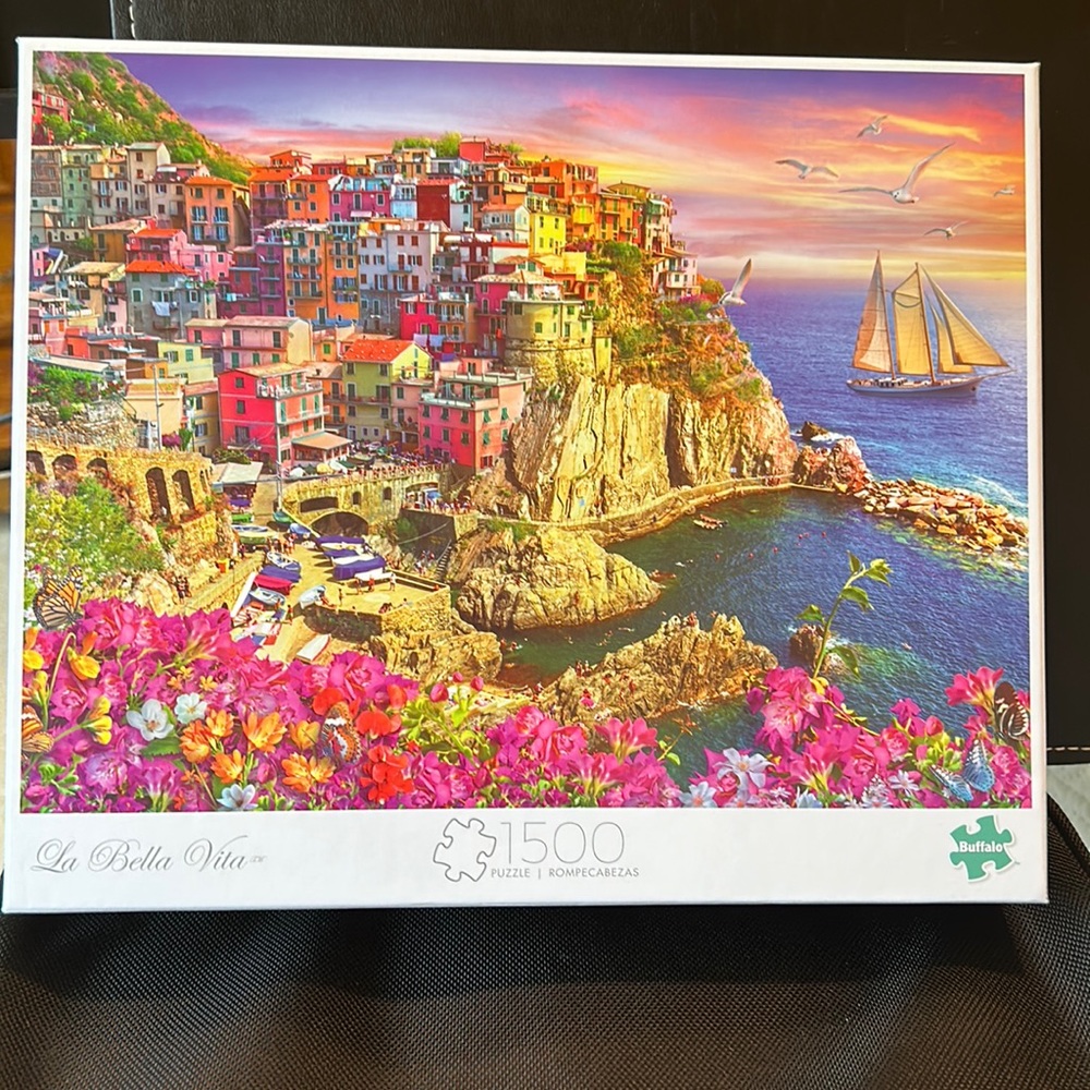 LaBella Vita 1500 piece new puzzle.